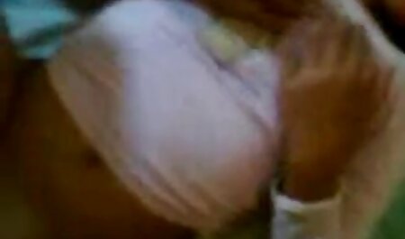 Cô gái yêu thương cho nhau mọng nước bởi đóng trang phim sec sầm lưỡi dao trong âm đạo